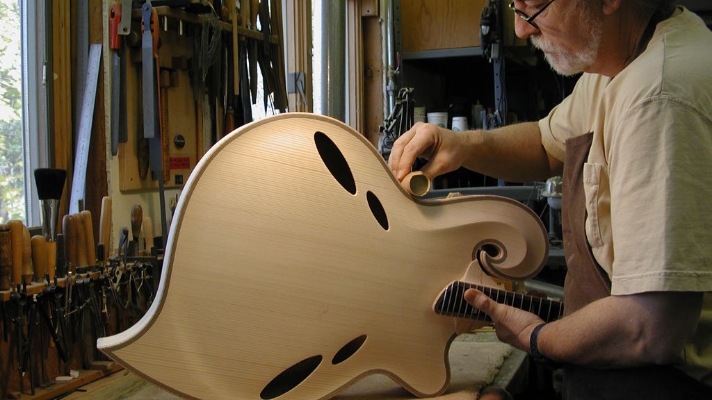 See an exclusive clip from a new documentary on one of the world's top guitar luthiers; John Monteleone trib.al/SWLh2rG