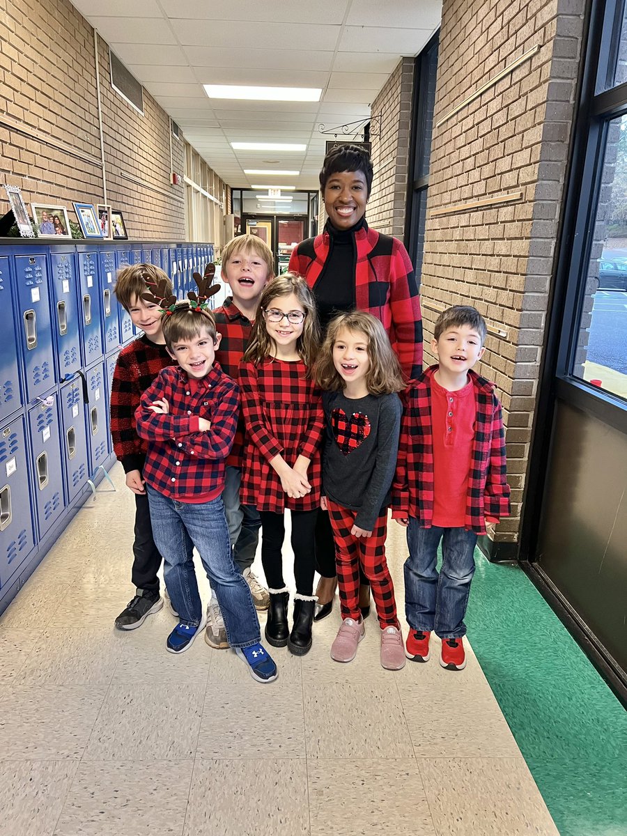BrockmanPrin's tweet photo. It’s “Flannel and Plaid” day at the Brock! #HolidaySpiritWeek https://t.co/2Ok4AEPNcQ