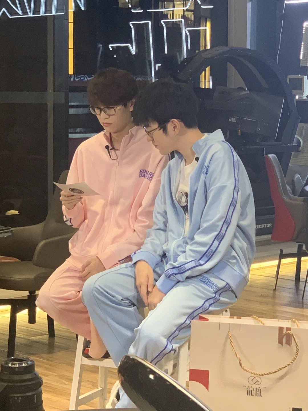 Ju1y on Twitter: “one series of photos I love very much🫶🏻This outfit