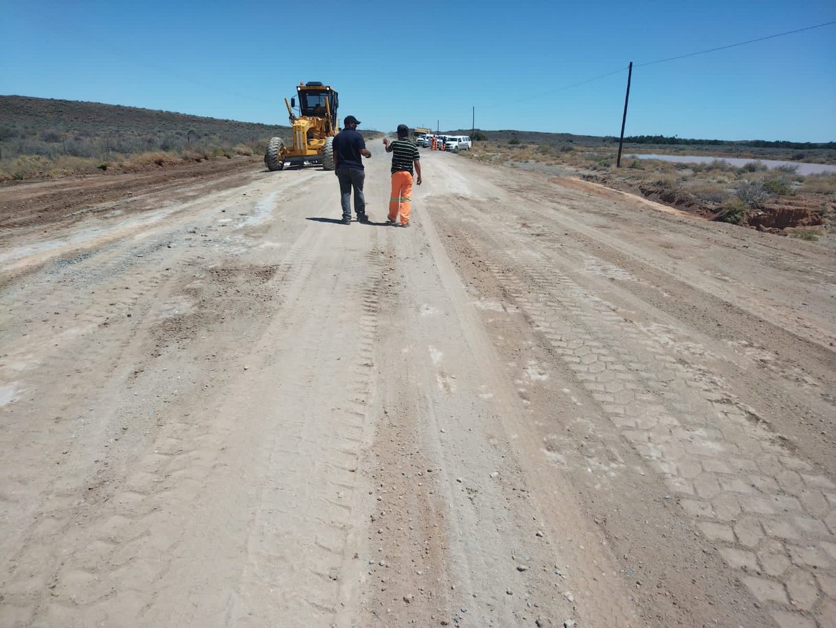 NC_drpw's tweet photo. The Drpw informs the public that due to the incessant rain sections of the gravel road between Carnarvon and Vanwyksvlei washed away last night.  Currently the eroded surface is restored and the road is open for use. 
#BeSafe
#TrendsettersInInfrastructureDelivery https://t.co/0q8cOe6fp4
