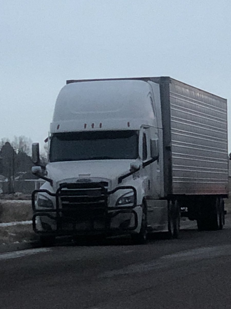 IHitTheRoad's tweet photo. @DenverPolice is it legal to park a semi truck on residential two way street for more than 4days in a row? Green Valley Ranch Walden St and 45th Ave https://t.co/cnIBe6Hc0u