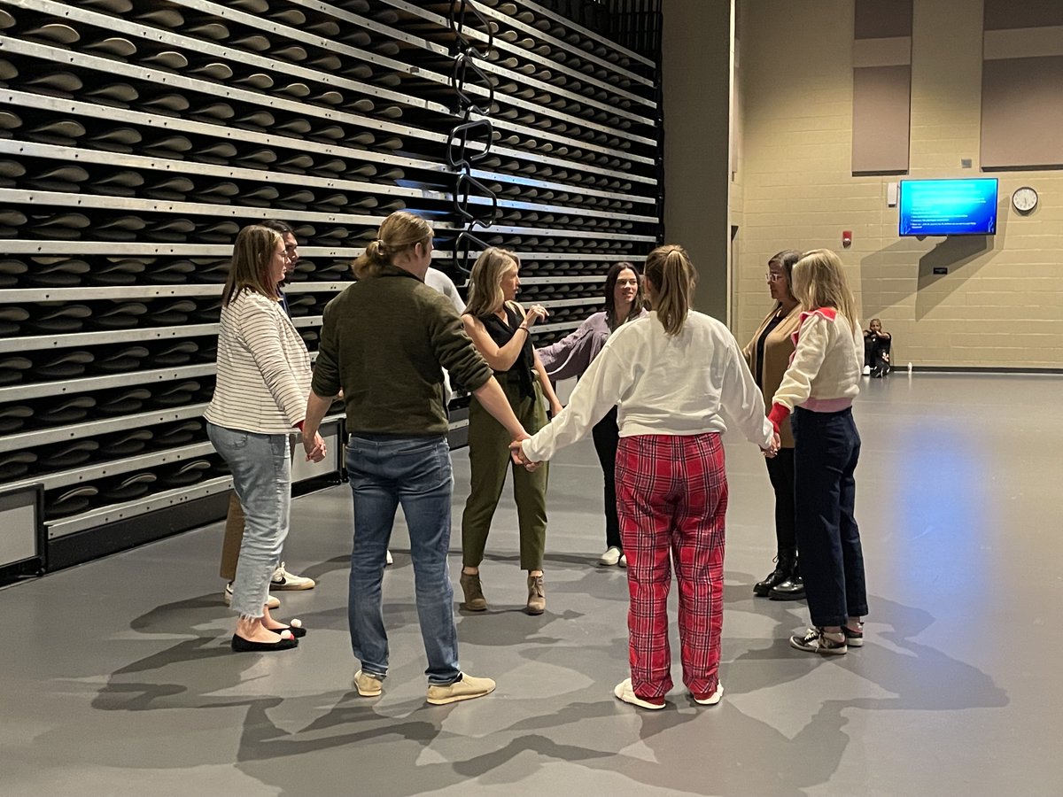 LexRich5Schools's tweet photo. 🌟#LexRich5Schools induction teachers celebrated mid-year success w/ 2018 #SCTOY, Erin Fox. She shared the challenge to make their class come alive w/ movement to make learning stick. Retention & Instructional Coaches, Amy Carter + Buffy Murphy led the group. #OurD5Story https://t.co/aWimhtSRdz