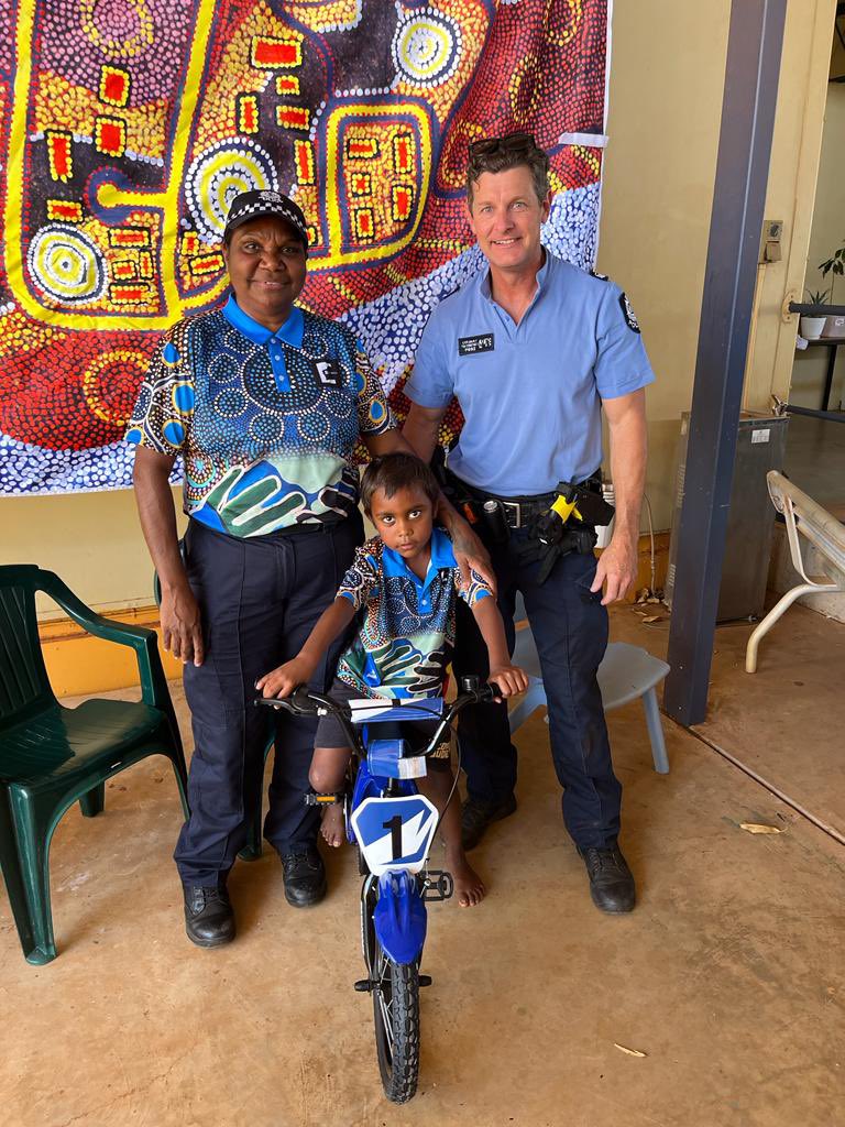 SouthHedlandPol's tweet photo. South Hedland YPO’S attended Yandeyarra community school’s end of year assembly today. What a great bunch of kids your school attendance is awesome!! And congratulations to Romaiz for winning a new bike very well deserved 👏 #fb #communitycops https://t.co/Bh7uvOwuyD