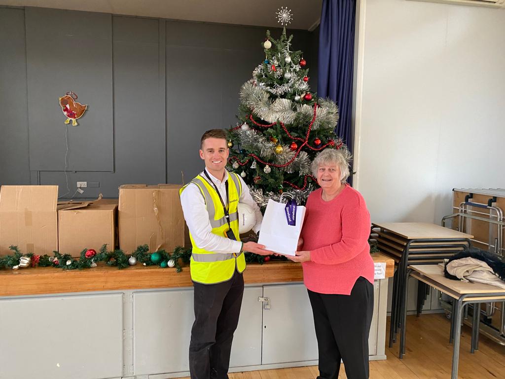This week we visited Flitton Village Hall, to donate gift bags ahead of the village’s annual free #Christmas Lunch for people aged 65+. We’re building a collection of new homes close to the village and were delighted to support this local initiative.