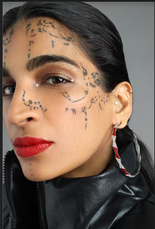 Who do YOU want to be?
No matter your tunnel, the world is #yourstotake 

<a href="/budweiserindia/">Budweiser India</a> #budweiserindia #kissnuka #collab