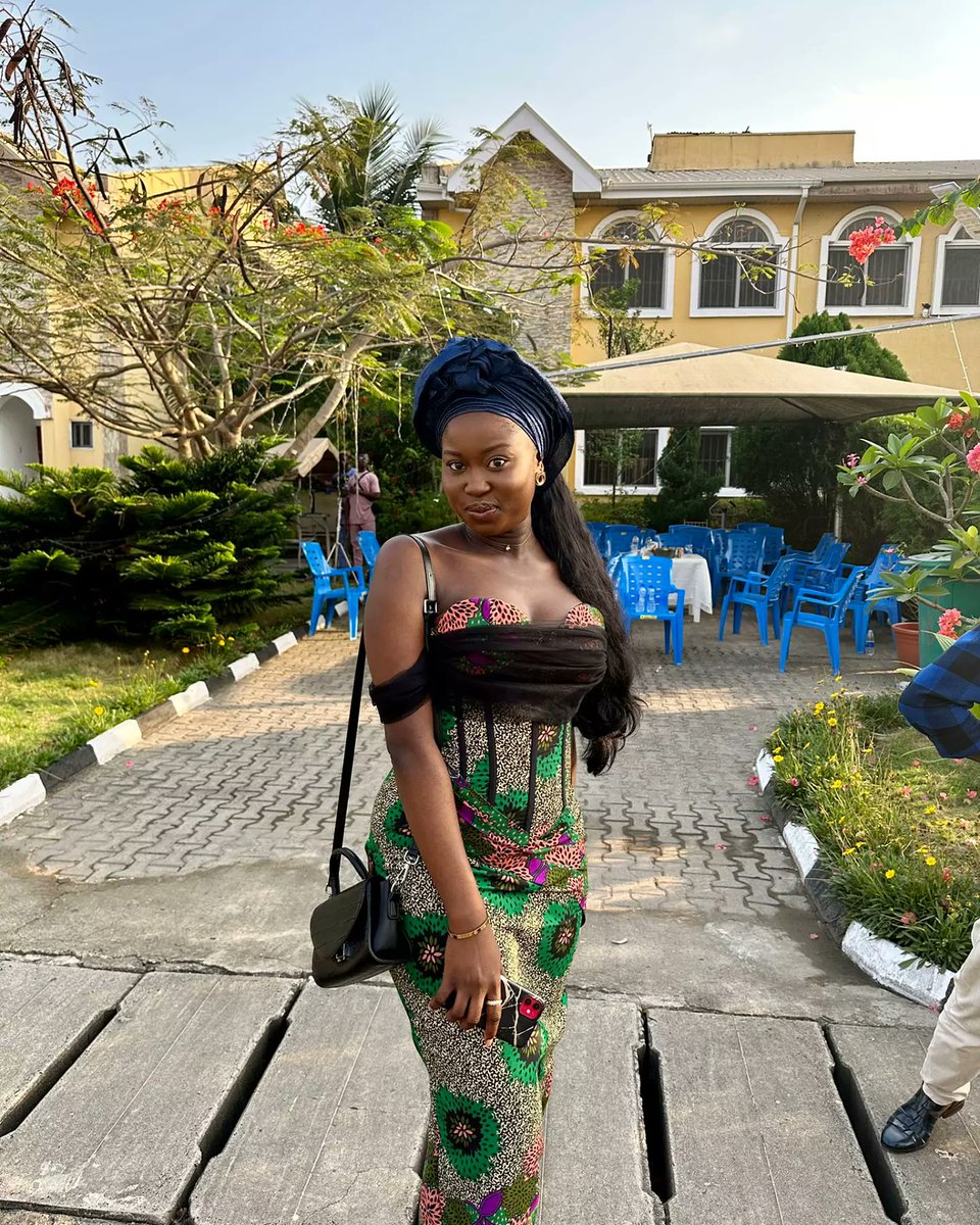ColetteStitches's tweet photo. My Customers are always too pretty 😍❤️
.
Dress tailored by @ColetteStitches 
Your favourite Port Harcourt tailor ✨ https://t.co/lAQ2y6GFeE