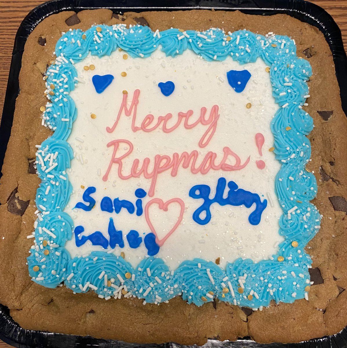 When your kids buy you a personal Christmas cookie cake 💙💙💙 

#Team7
@sfccSBcoach