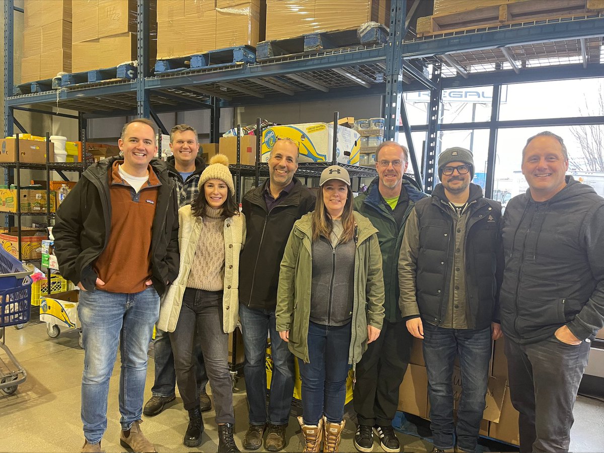 Warren Kakoschke (@warren_kak) on Twitter photo Spent a very busy few hours at <a href="/COFoodBank/">Central Okanagan Food Bank</a> with some awesome TD colleagues this week.
If you can help this wonderful organization, there are many in our community who are dealing with food insecurity: cofoodbank.com/donate/ Spent a very busy few hours at <a href="/COFoodBank/">Central Okanagan Food Bank</a> with some awesome TD colleagues this week.
If you can help this wonderful organization, there are many in our community who are dealing with food insecurity: cofoodbank.com/donate/