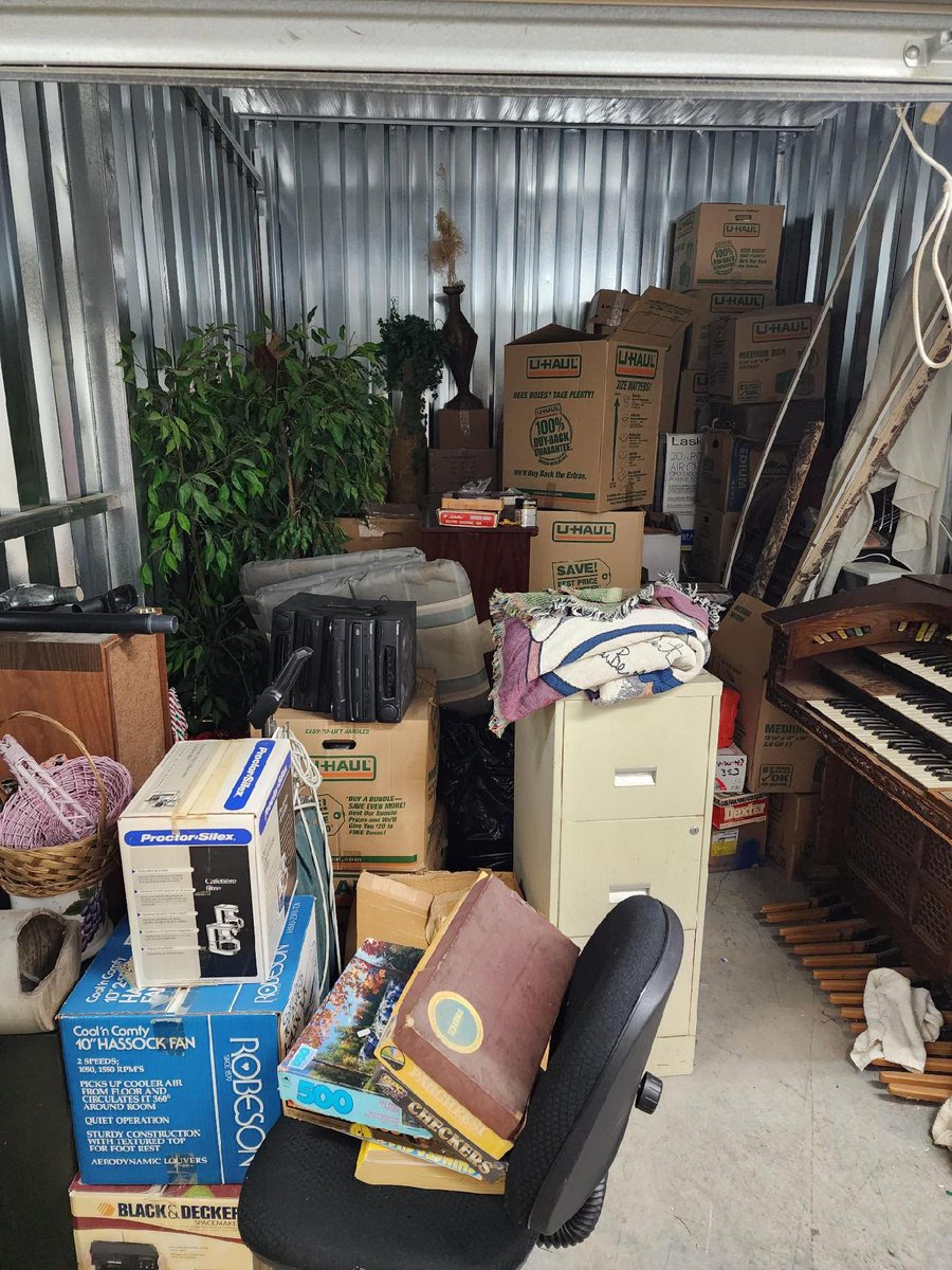 junk_galaxy's tweet image. Call us when you’re ready for a #storageunitcleanout in #Knoxville.

#wetakeyourjunk #customerservice
#junkgalaxy #clutterremoval #homecleanout #propertycleanout #garagecleanout #estatecleanout #hoardercleanout #realestate #realtors #knoxrealty #knoxrealtors #knoxvilletn