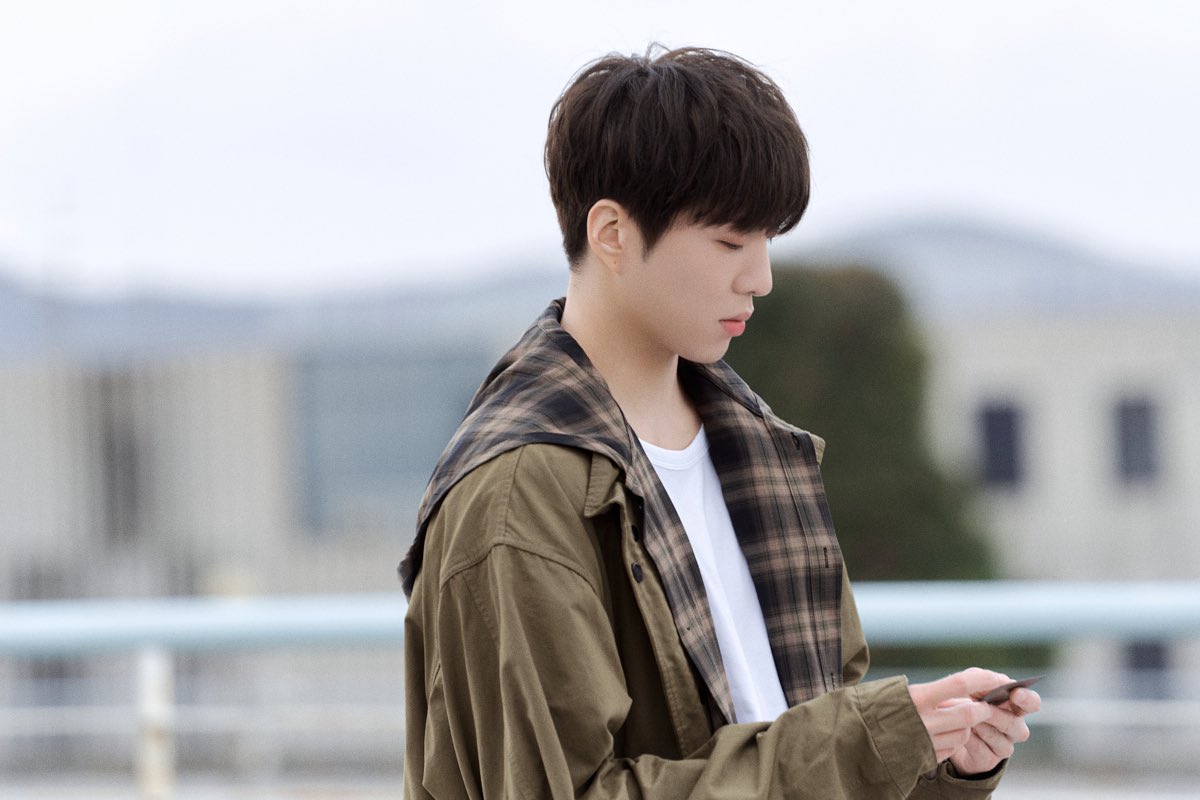 wn_caramel's tweet photo. 최근 취뽀 성공한 [#강승윤] (출처 : YG STAGE | 네이버 포스트) https://t.co/1MLMClxEZ3 https://t.co/pykA9uWXj8