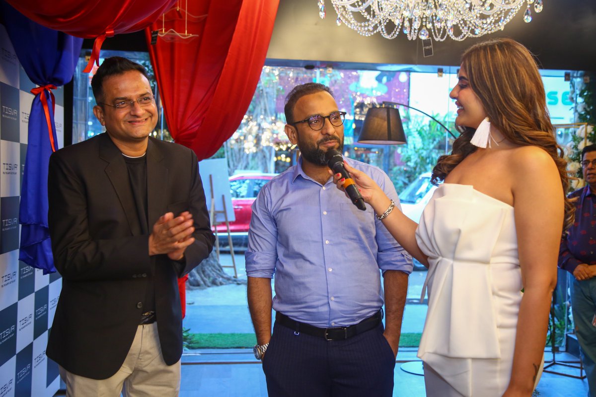 LightsbyTISVA's tweet photo. Tisva announces the launch of its new store in Mumbai. Filled to the brim with the latest from Tisva, the store will light up the city that never sleeps. 
Visit Us, 
https://t.co/yWbClGRfLi
.
.
.
#lightsbytisva #layersoflighting #trending #explorepage #mumbai #newstore https://t.co/hY9Pm63iCj