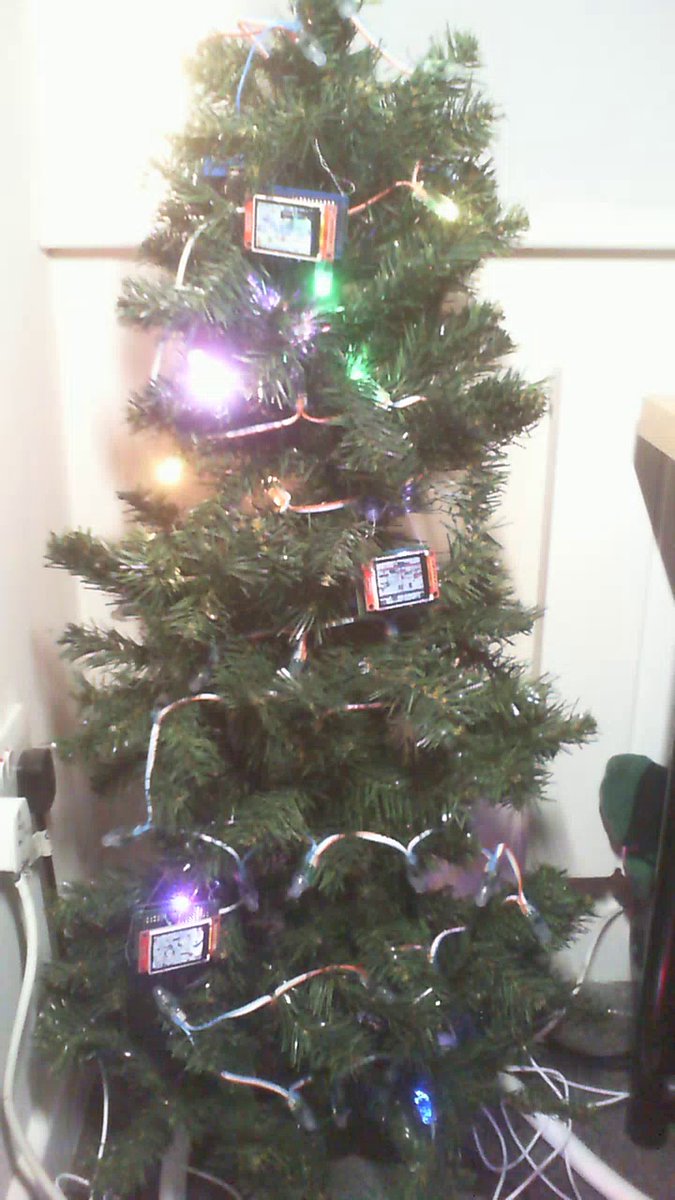 InteractiveXmas's tweet image. Current Status of the Interactive Christmas Tree as of the 14th of December at 15:00!

Control the tree yourself at interactive-christmas-tree.com!

#interactivechristmastree #christmas #interactive