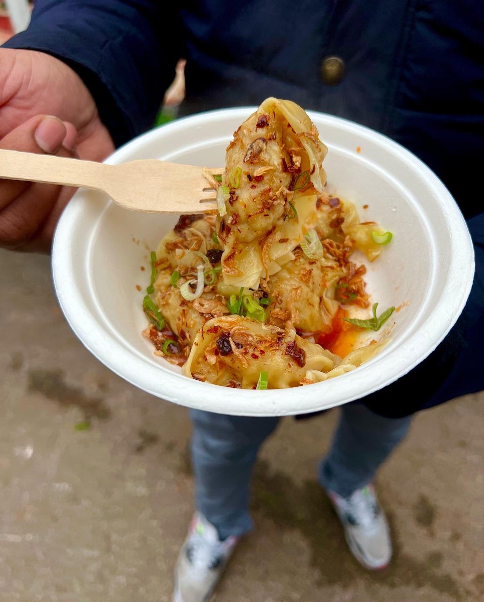 FFMSW6's tweet photo. Last chance to get your Fulham Farmers’ Market shop in before Christmas this Sunday! We will be open for the last time this year on Sunday before our traders go on a well-deserved break. https://t.co/yjSE5Uv6au