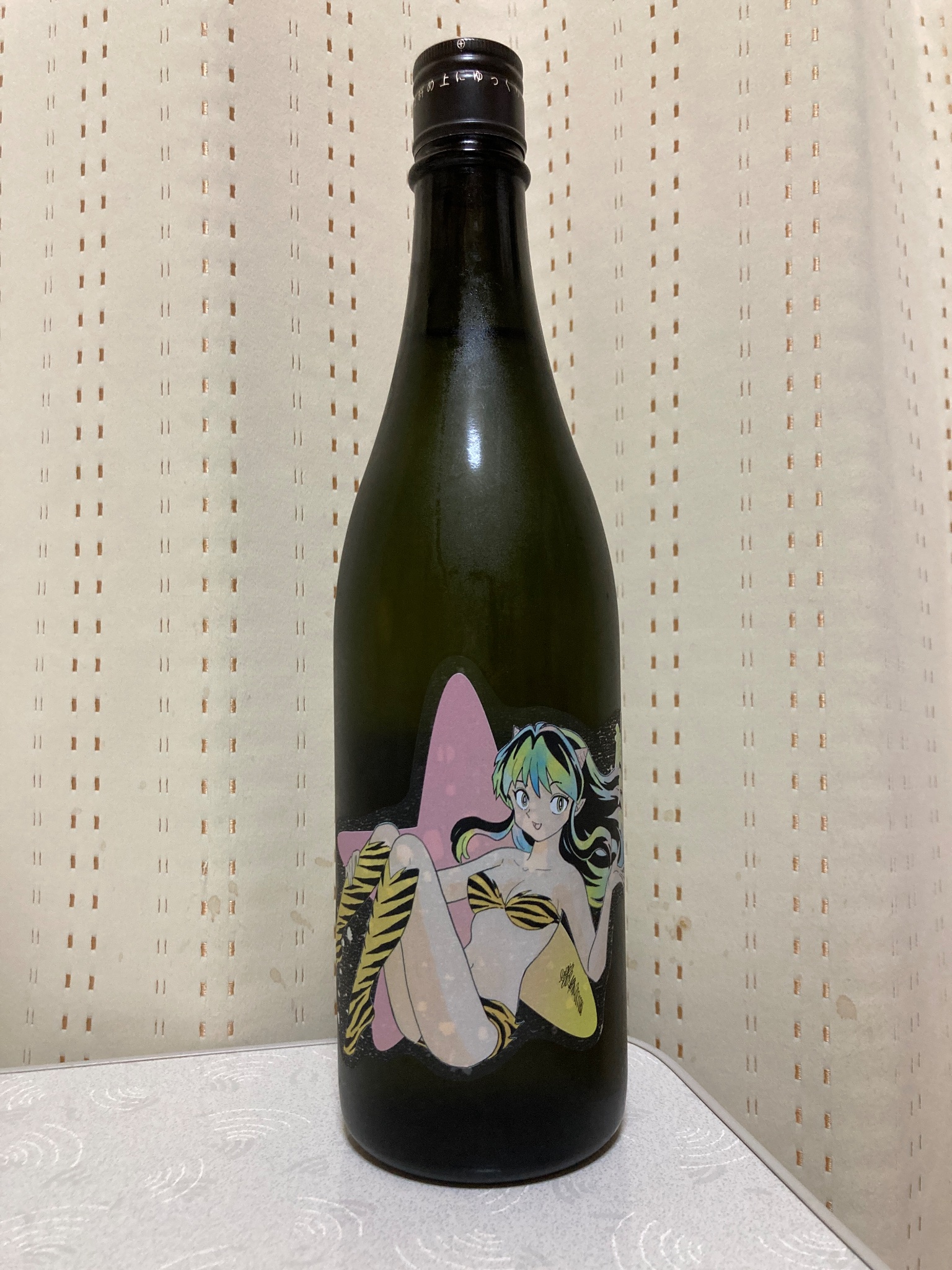 (新品)冩樂 うる星やつらボトル 3000本限定 冩樂 うる星やつらボトル FUKUSHIMA SAKE PROJECT 720ml