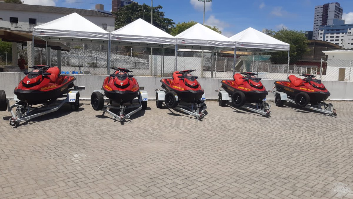 governocidadao's tweet photo. 🌊 🚒 Segurança nas praias ganha reforço de motos aquáticas - https://t.co/SxPT7tYWxc - Cinco veículos foram adquiridos pelo Governo do RN via Governo Cidadão, com recursos do empréstimo com o Banco Mundial https://t.co/7VNI7XQbAK