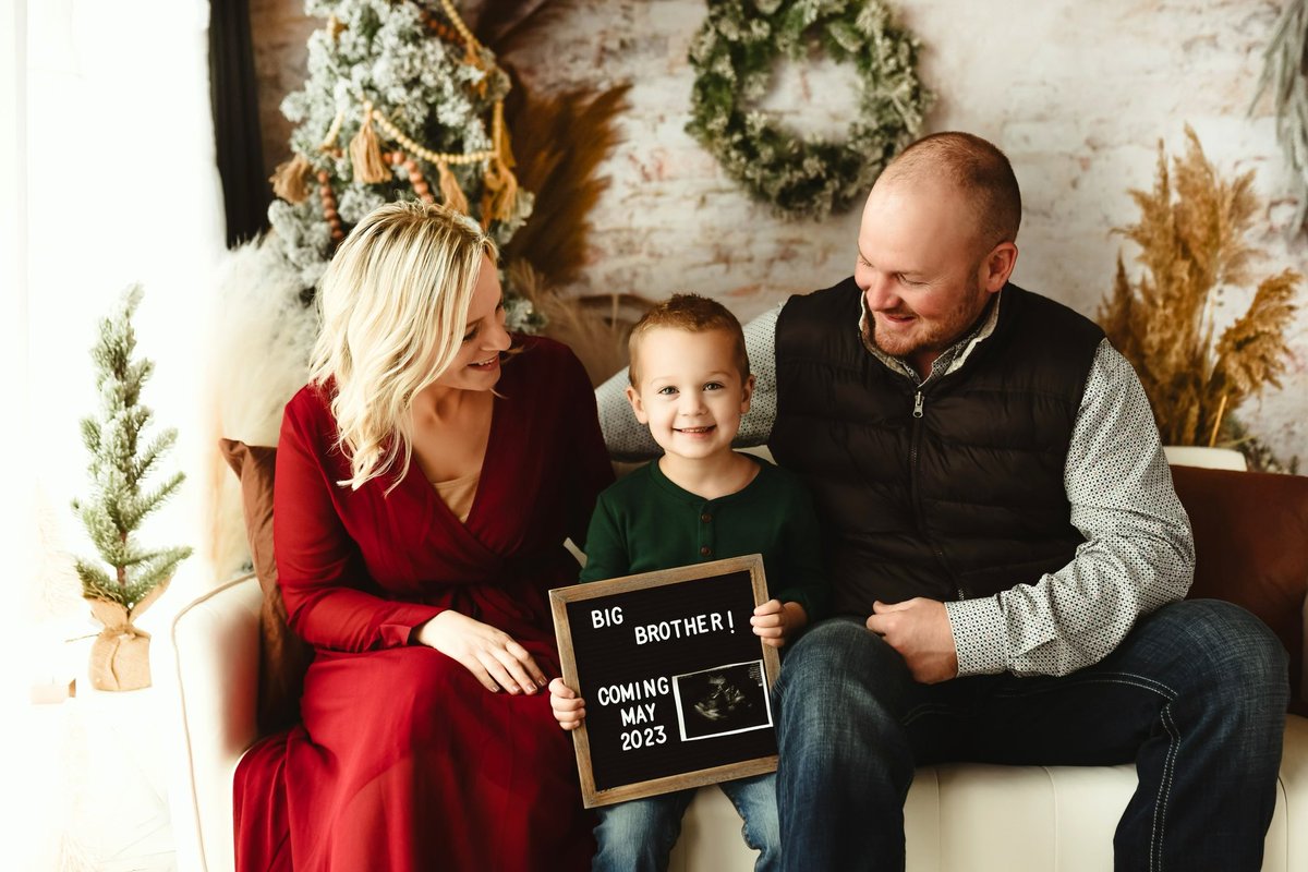 We love sharing these announcements! Congratulations to the Kellers on welcoming the newest addition to their family in May! 💙 Thank you to our supporters for making their dream a reality! #hdfree #helpcurehd #strikeouthd #huntingtonsdisease #ivf #pgtivf