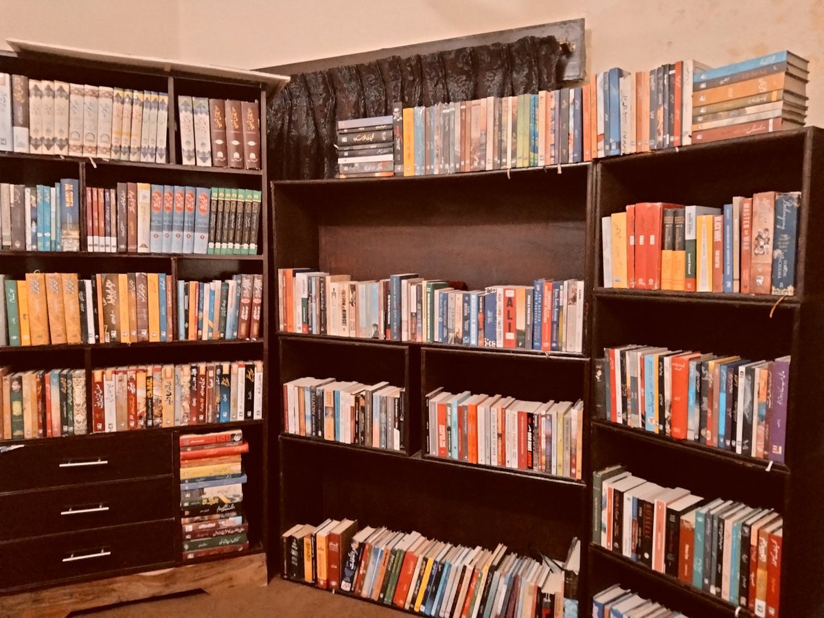 ApkaUmar's tweet image. My happy Place to breath 
♥️📚☺️

“The library is inhabited by spirits that come out of the pages at night.” Isabel Allende 

#BookCollection 
#Books