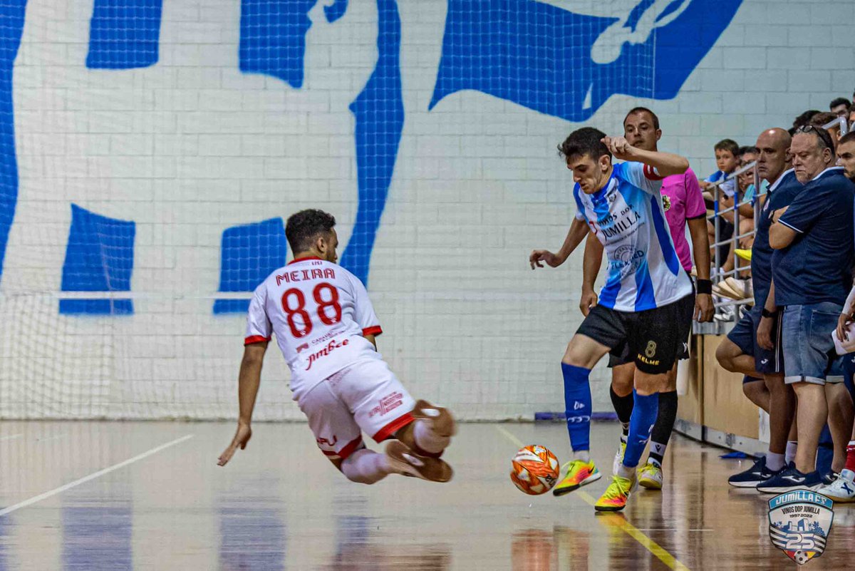_SBS_Sport's tweet photo. ✍️ INCORPORACIÓN

💙🤎 ¡ʙɪᴇɴᴠᴇɴɪᴅᴏ ᴀ #ꜱʙꜱꜱᴘᴏʀᴛ, ᴋɪᴋᴇ! 💙🤎

👉 Sumamos gol y calidad en el Ala. Desde Jumilla se incorpora @__kike10 y se une al #SBSTeam

➕ℹ️ https://t.co/KQKIwX4vph

#SBSManagement #SBSPlayers #sbskikegarcia https://t.co/mTKzPbE7RW