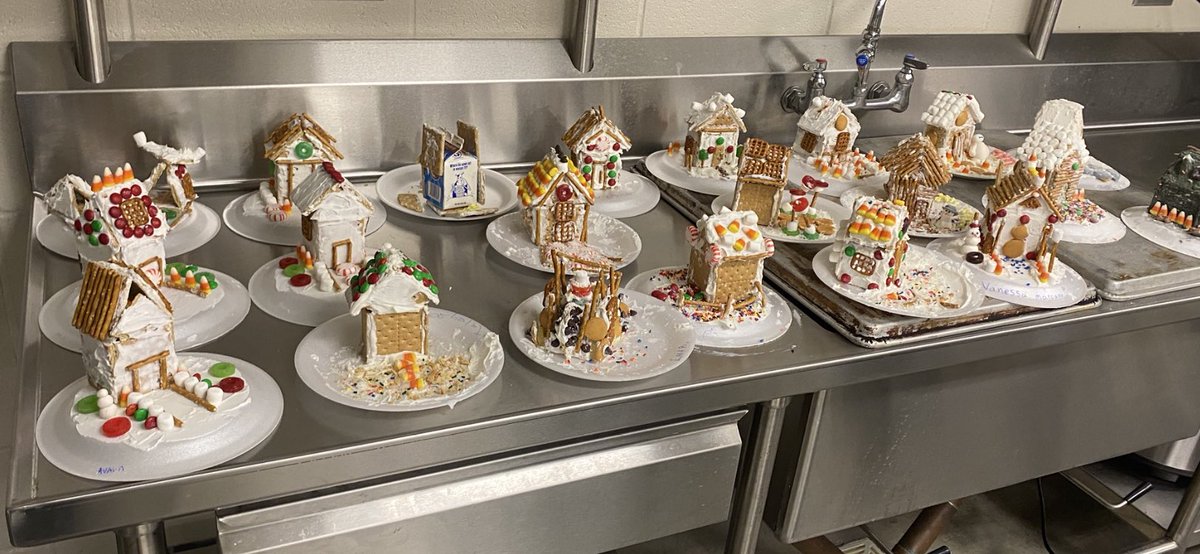 Culinary classes having a bit of Holiday fun!