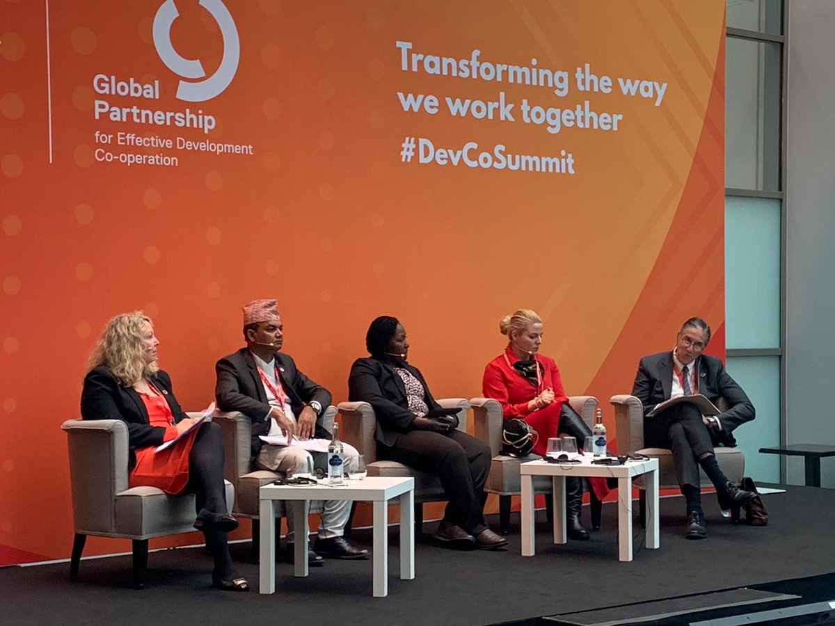UN_SDG's tweet photo. "Time to change the culture &amp; business model of our organizations and accelerate partnerships to continue to rescue the #GlobalGoals."

🇺🇳 Development Coordination chief, Óscar Fernández-Taranco, at the #DevCoSummit looking to revamp partnerships for the #GlobalGoals. https://t.co/6Tnzx1hJ6g