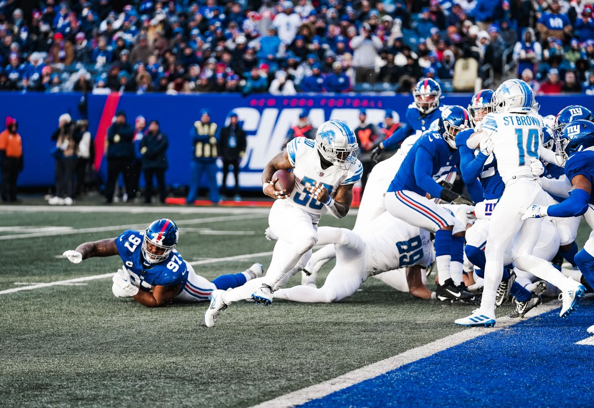 Jamaal Williams (@jswaggdaddy) on Twitter photo 🚨ATTENTION VILLAGE OF THE DEN🚨
For today and tomorrow, your Pro Bowl votes count DOUBLE!
Please RT TO VOTE and have a blessed day💙🙏🏾
#ProBowlVote + <a href="/jswaggdaddy/">Jamaal Williams</a> 🚨ATTENTION VILLAGE OF THE DEN🚨
For today and tomorrow, your Pro Bowl votes count DOUBLE!
Please RT TO VOTE and have a blessed day💙🙏🏾
#ProBowlVote + <a href="/jswaggdaddy/">Jamaal Williams</a>