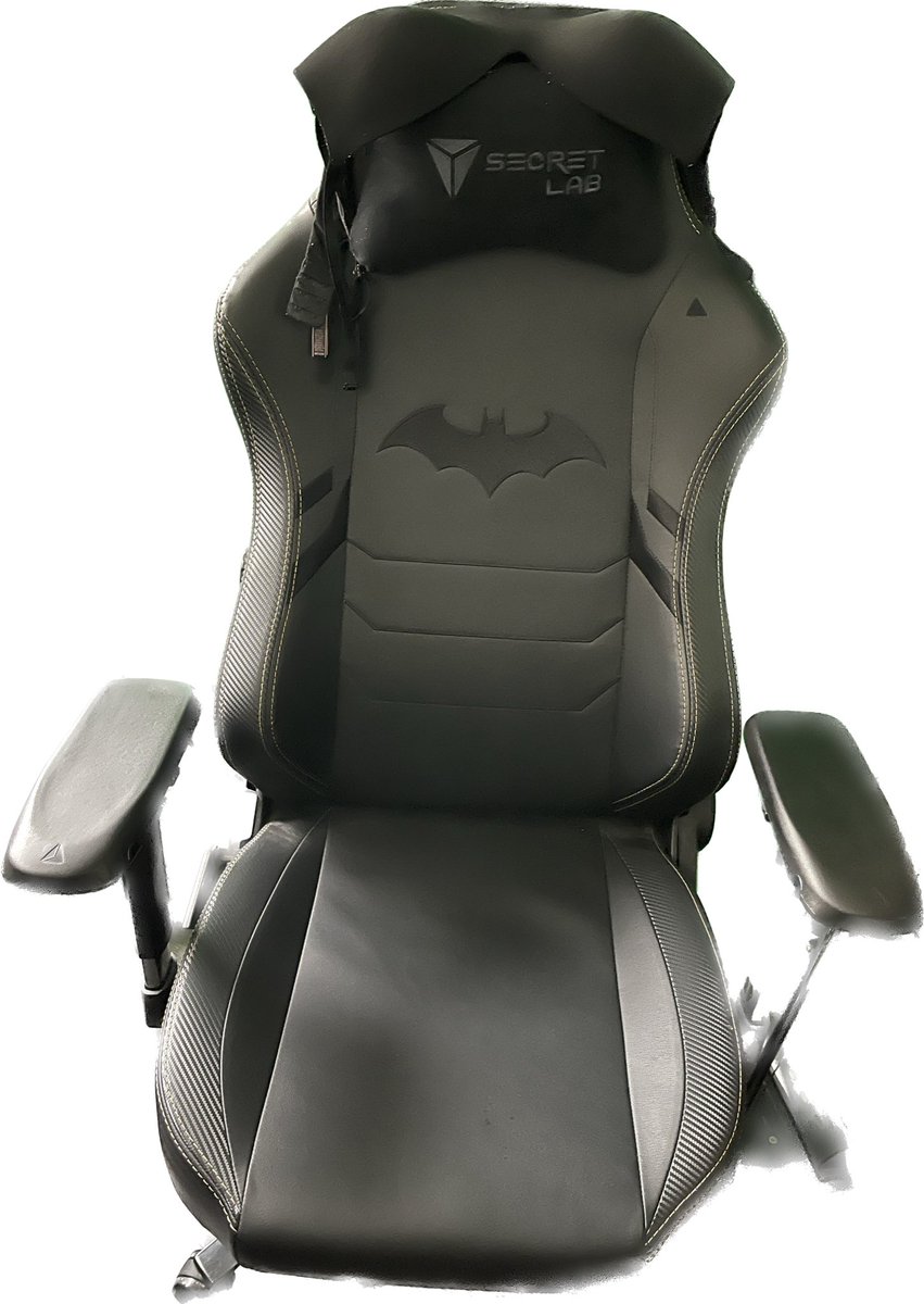 KaunasLTU's tweet image. What’s wrong with my chair? 😂 🙈 @secretlabchairs @VictoriasSecret @veltorano @TwitchSIE #KaunasLTU #secretlabchair #victoriasecret