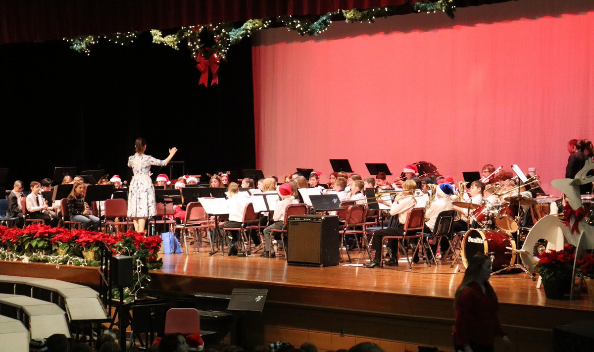 SMAHSMUSIC's tweet photo. Thank you all for coming out to see your children for another All-District Concert! Some highlights:
So much fun and we are so proud of all of the performers!
#GoDutchMusic
#SeasonsGreetings
#SingingLoudForAllToHear
**All photos courtesy of Lauren Rakieski** https://t.co/FZRfRI6aDS