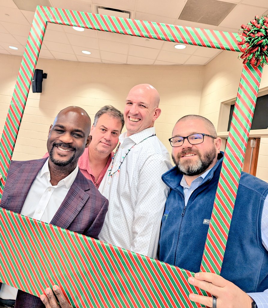 Derek Berry tweet media