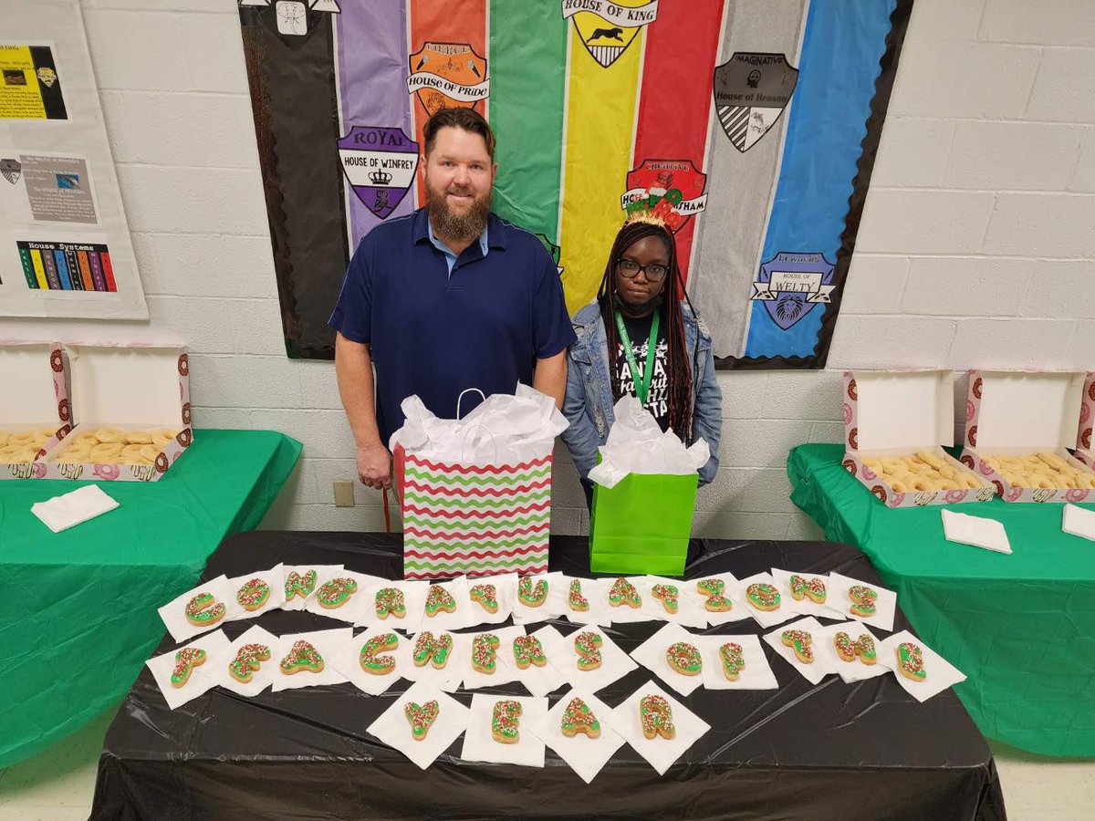 Congratulations to WES Teacher of the Year, Mr. Jamie Williamson, and Instructional Assistant of the Year, Ms. Kimberly Williams! Thank you for your hard work and all you do for our staff and students daily! #TeamDCS #RockinGators