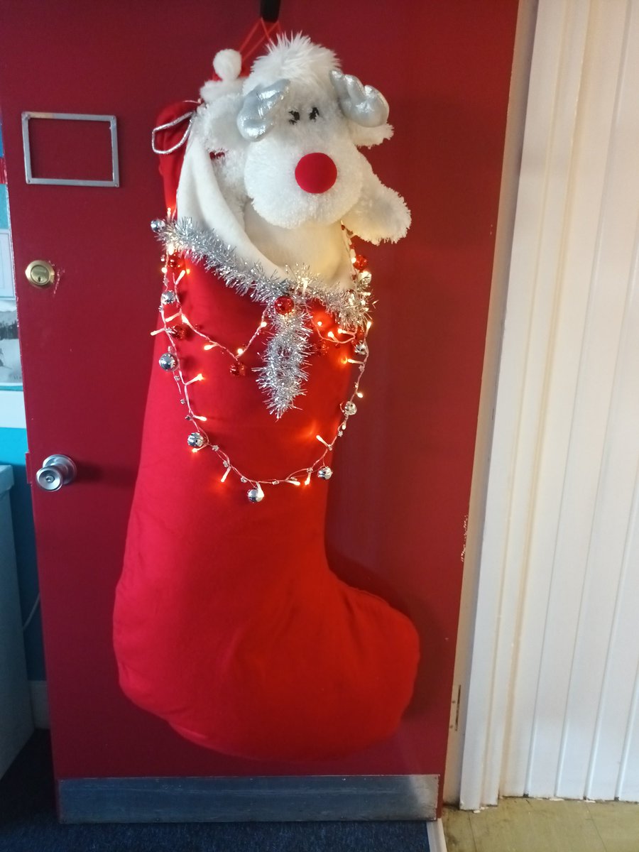 HCScot_Maths's tweet photo. It's beginning to look a lot like Christmas. Here are the Maths departments entries in this years Christmas door competition. #hamiltonmaths #joytotheworld #MerryChristmaths https://t.co/G7AIU9zSAN