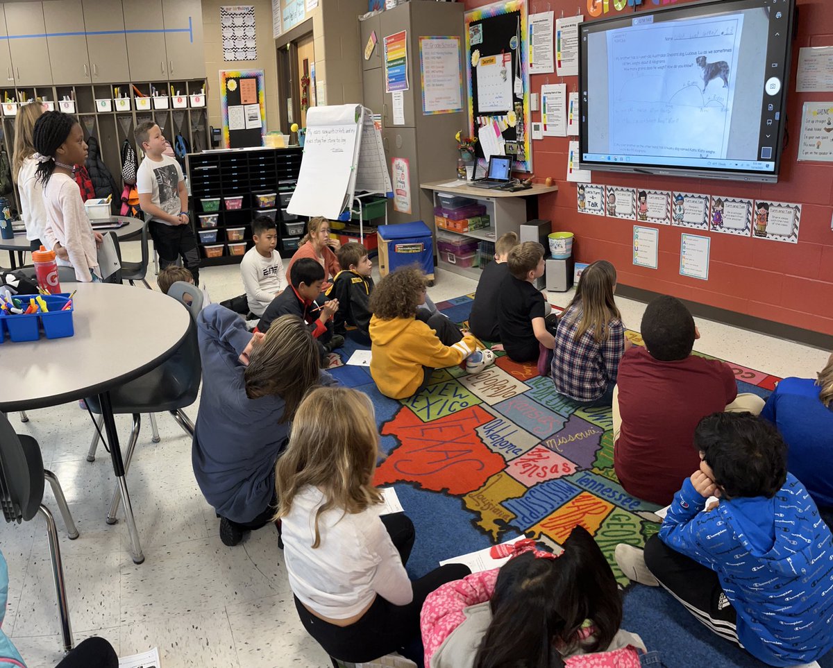 MrsDaugherty4th's tweet photo. #MathCongress today to showcase all our different strategies to solve a kg - g conversion problems! #MathJoyCPS #StudentCenteredLearning @BeulahRalphElem https://t.co/PxyMNgoT4z