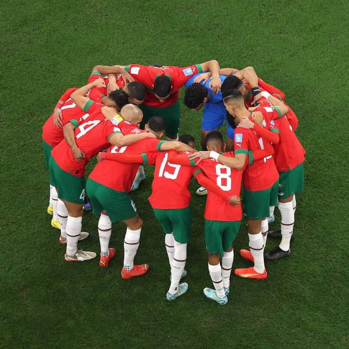 nabil_obbad's tweet photo. ارفعوا رؤسكم فانتم في نظرنا ابطال😍 ...
واسمائكم حفرت في ذاكرة كل مغربي🇲🇦 و عربي و افريقي 
دخلتم التاريخ و انجازكم كتب بمداد من ذهب  
كلمة شكر لا تكفي على كل ما قدمتموه لنا طيلة هذه البطولة 
رفعتم راسنا للعالي و نحن بدورنا سنستقبلكم كالابطال 💪
#Qatar2022 
#MaroccoVsFrance https://t.co/UxmwYVmYTD
