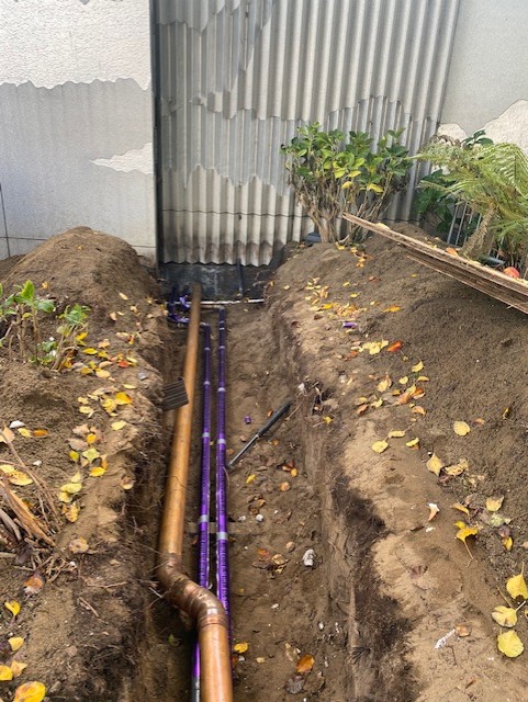 Finishing up a 4" water main at the Moscone Center in SF😄🌁
Call us today for all of your plumbing needs☎️650-589-4855

#cityscape #hardworkpaysoffs #explore #SanFrancisco #plumbing #thankful #westcoast #sanfrancisco #happydays #water #remodeling #smallbiz #weekendspecials #work