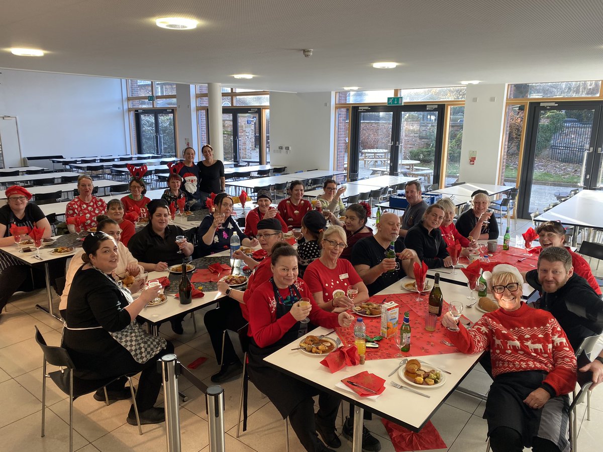 Time for the catering team at Yarm school to enjoy their Christmas lunch after a very busy day. Well done team👍 <a href="/YarmSchool/">Yarm School</a> <a href="/PjWilson03/">PJ</a> <a href="/andy_matthewman/">Andy Matthewman</a> <a href="/MichelleHought3/">Michelle Houghton</a> <a href="/IndiesSodexo/">IndependentsBySodexo</a> <a href="/pippa05011/">Pippa Walker</a>