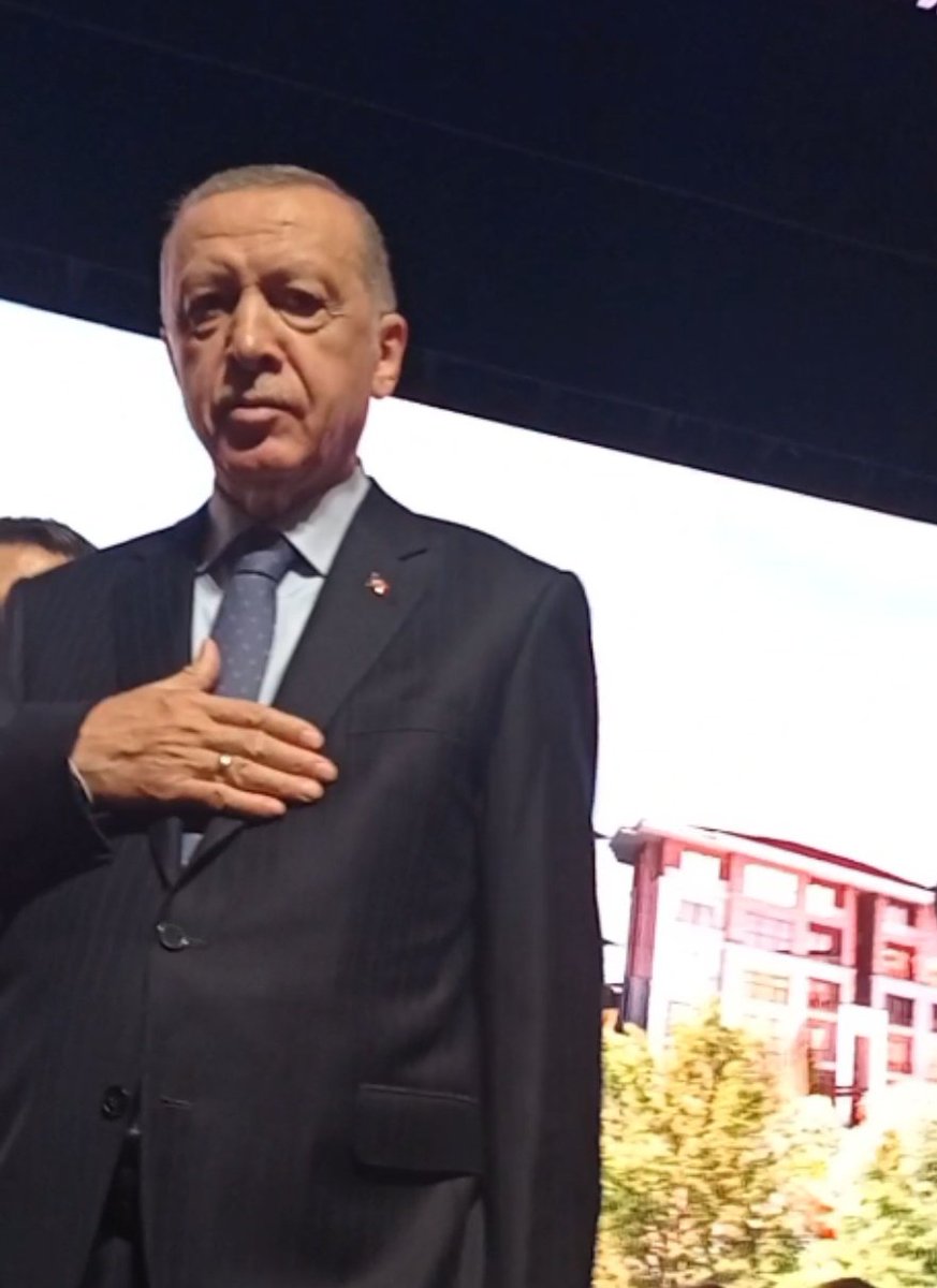 En başta sen bize söz verdin, şimdi biz sana söz veriyoruz. 

Kazanacaksın Reis...
<a href="/RTErdogan/">Recep Tayyip Erdoğan</a>