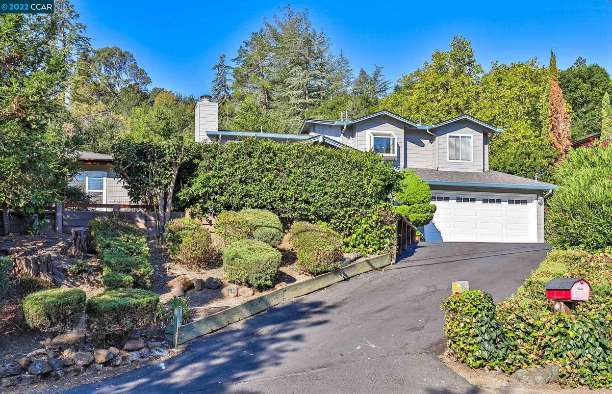 ScottMHumphries's tweet photo. You've got to see this beautiful home! Message me for details or a showing! #homesforsale #realestate  https://t.co/R15Pk9zGTC https://t.co/OpYoRBNBua