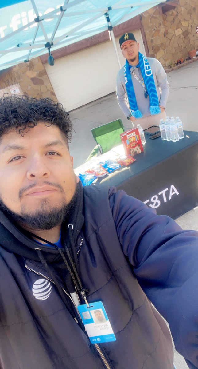 Partnered with SouthOKC Store with Gustavo at Lakeridge event letting community know the best is here #Fiberhunter <a href="/KAMOkonnects/">𝐾𝐴𝑀𝑂</a> <a href="/KamoFibersMW/">FIBER’S MOST WANTED</a>