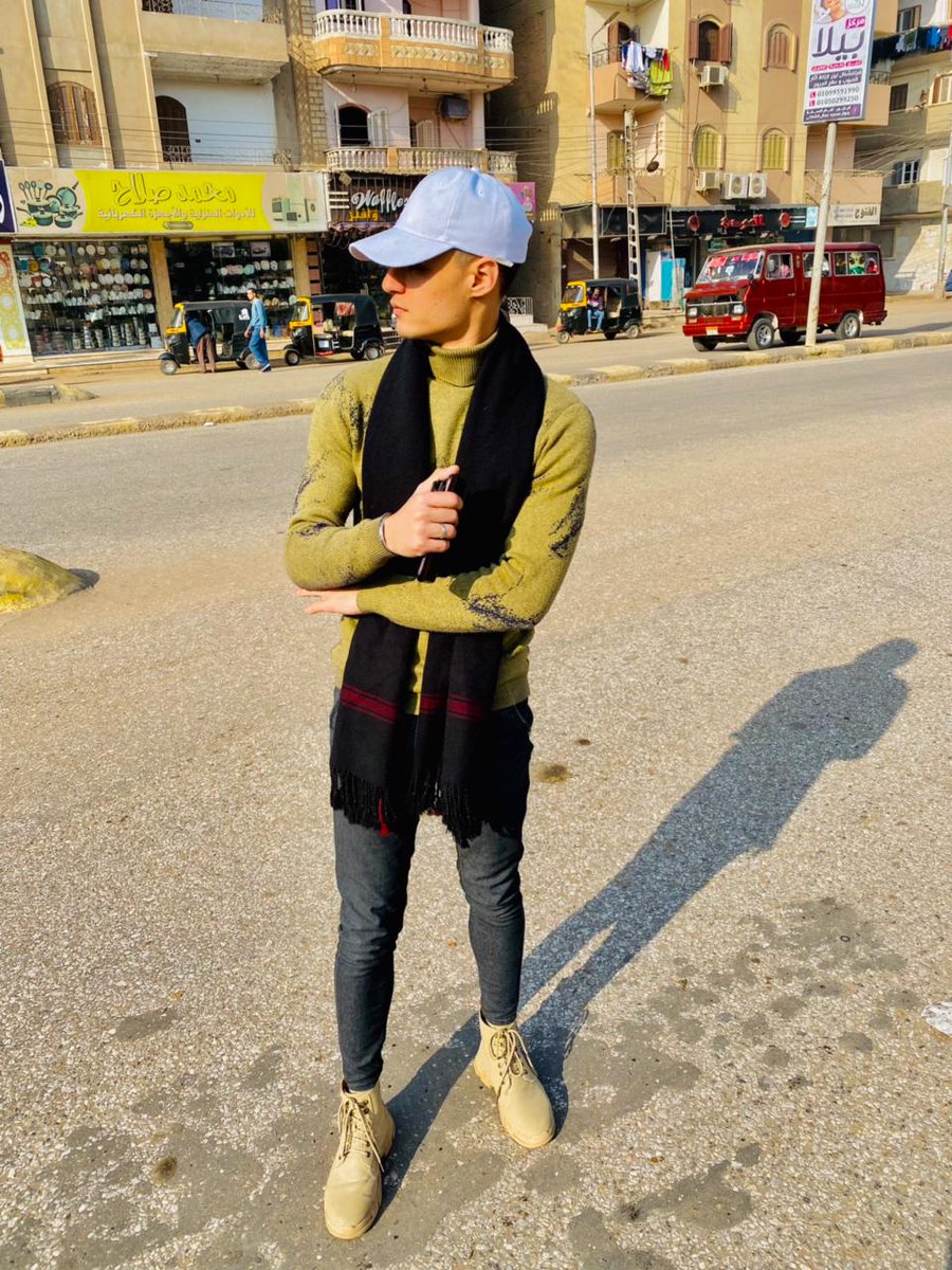 وانا لو ع قلبي فحن عشانك فجأه ومال 🖤🌹