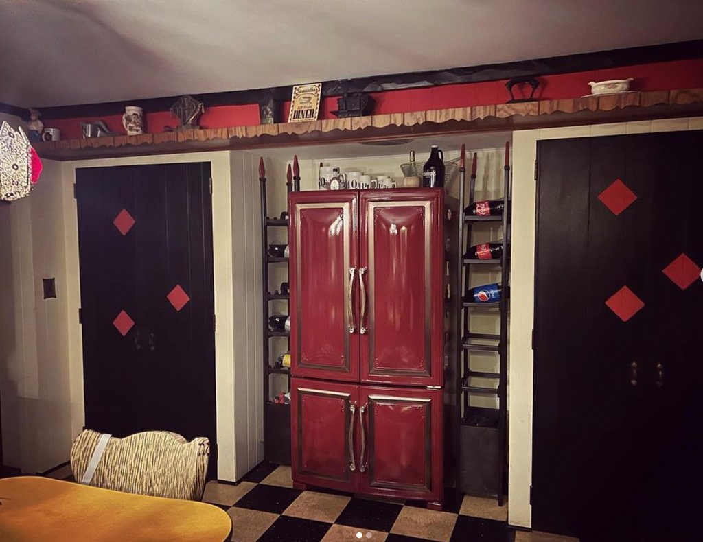 We love seeing your kitchen renovations! 🤩 [#repost from Instagram's @samanthauber⁠]
⁠