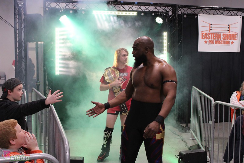 Tiberius_Asante's tweet photo. Some shots from Eastern Shore Pro Wrestling Jingle Brawl 2 11/19
📷 @b_schweik 

#aew #impactwrestling #MlwFusion #NwaPower #WWE #NXT #NJPW #espw#melanatedruleroftheworld #afrikanbulldozer #bulldozeseason #SupportIndyWrestling #melanatedpsycho #getwrecked #indywrestlingmatters https://t.co/RwcIjIV3VI