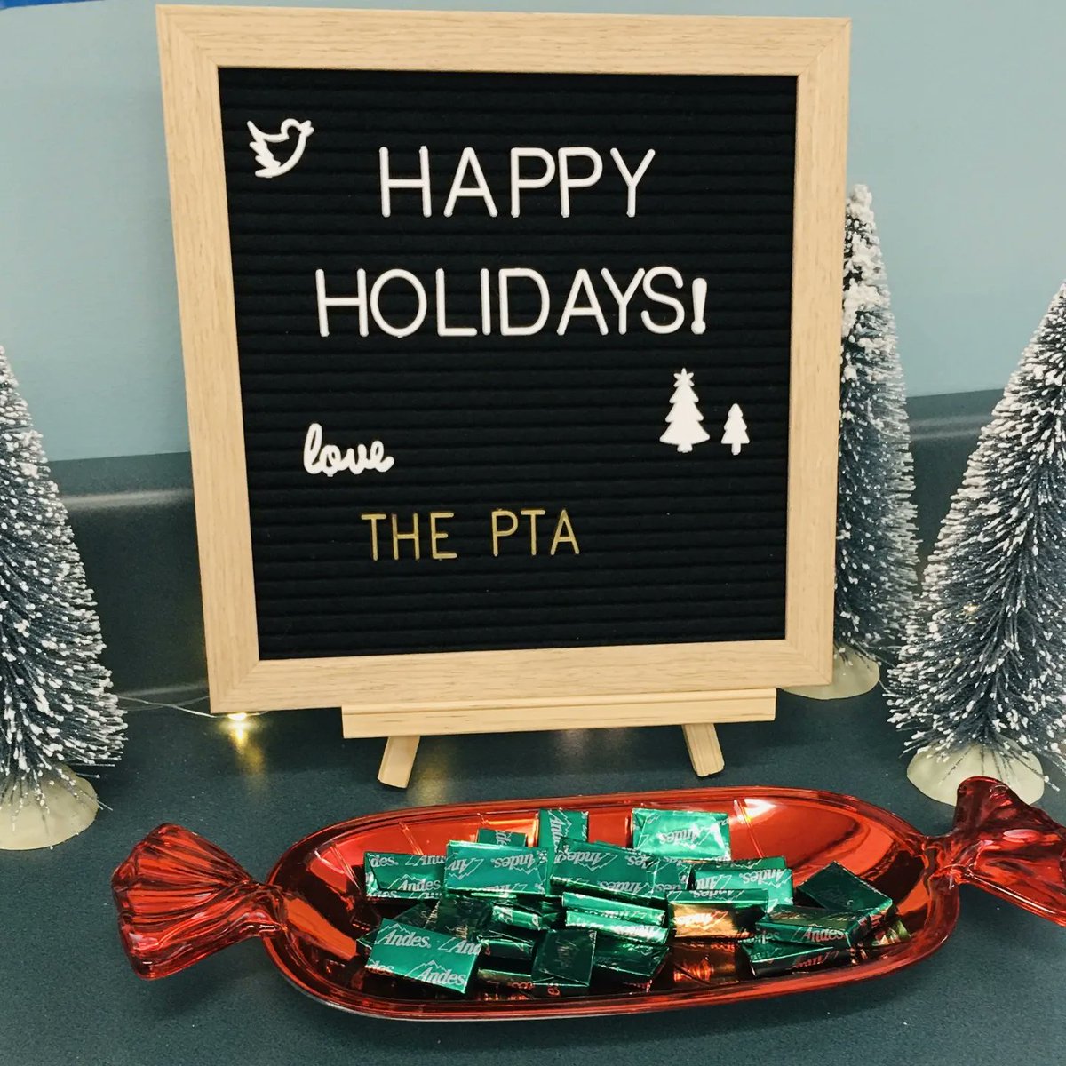HallMiddle's tweet photo. Thank you PTA and Hall parents for showering the Hall staff with treats and a coffee truck this week! We feel SO appreciated! #wearelcmsd #hallmiddle #redwhalecoffee https://t.co/OLgqJnrCUl