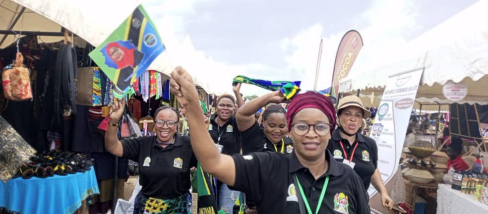 Dona Sava tweet media