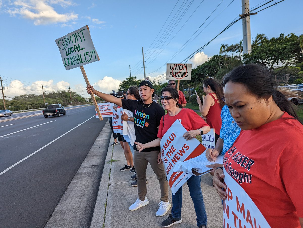 catsicle's tweet photo. Thank you @unitehere Local 5 for joining The Maui News informational picketing! We appreciate the support from fellow union members! @PacMediaGuild https://t.co/1o9I79briy