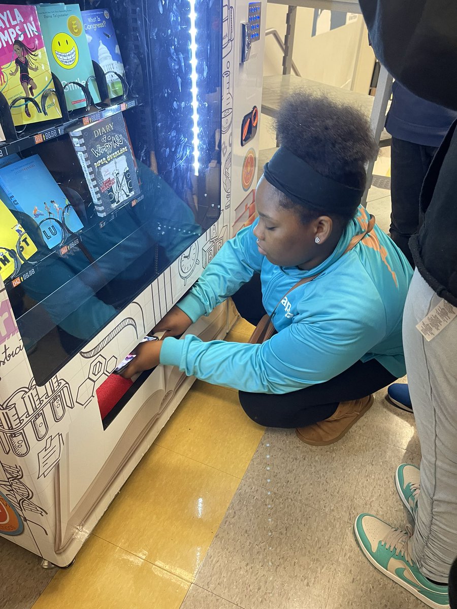 Crawford Long Media Center (@cwlongms_media) on Twitter photo Congratulations Team 7A Long π―for logging the most minutes in Beanstack! #Race2Read <a href="/Principal_Hill/">Lisa Hill</a> <a href="/TommyUsherAPS/">Tommy P. Usher</a> <a href="/APSMediaServ/">APS Media Services</a> <a href="/MsPgrass/">Andrea Pendergrass</a> Congratulations Team 7A Long π―for logging the most minutes in Beanstack! #Race2Read <a href="/Principal_Hill/">Lisa Hill</a> <a href="/TommyUsherAPS/">Tommy P. Usher</a> <a href="/APSMediaServ/">APS Media Services</a> <a href="/MsPgrass/">Andrea Pendergrass</a>