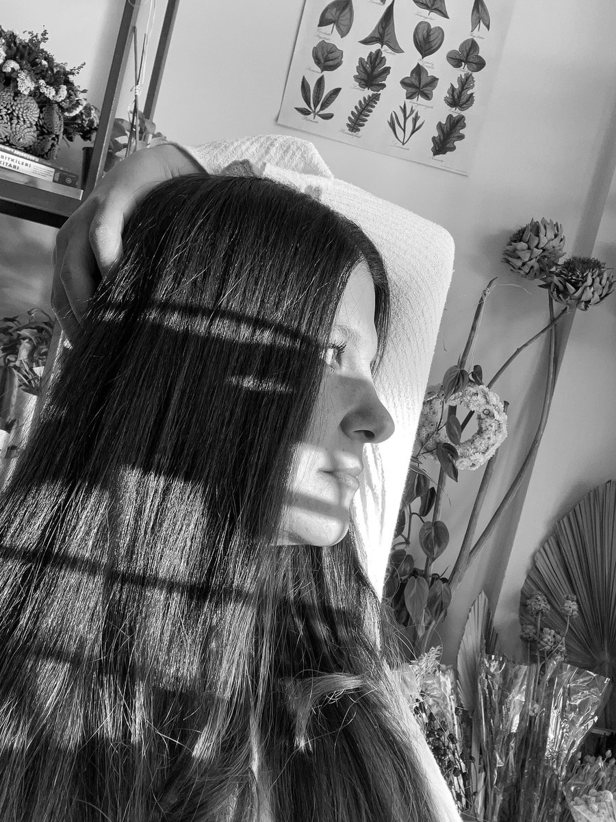 Goncasiriin's tweet photo. … 
İki gemiciynen Van Gogh’dan aşırılmış
Bir kadının yüzü kaçıyordu yetişemedim 

#geceyebirdize #cemalsüreya #dalgaşiiri #sevdasözleri https://t.co/7y5xhwpT3x