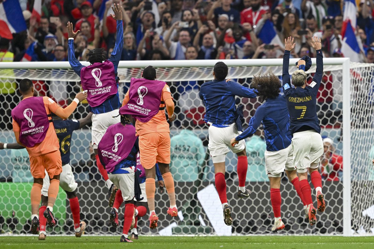 🇫🇷 France into their second consecutive World Cup final 🎉…