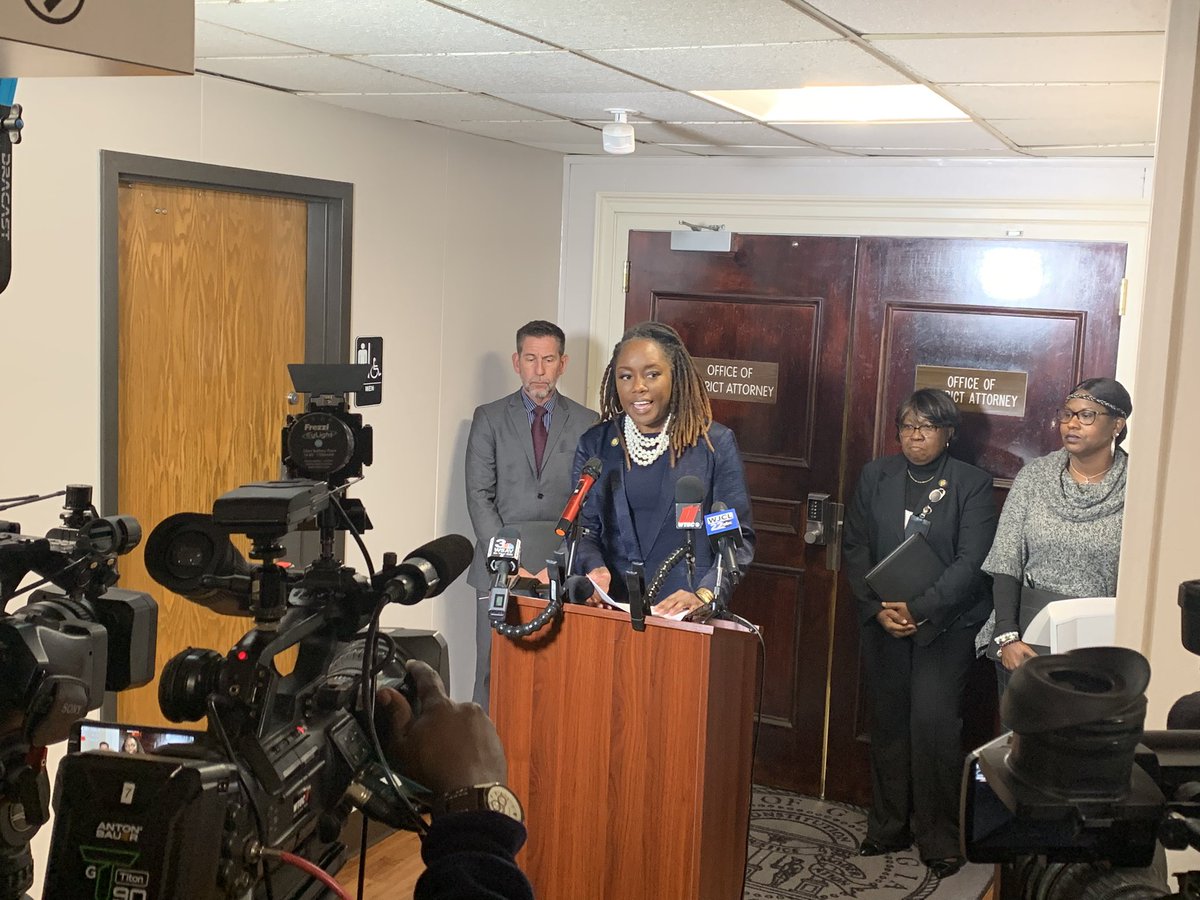 Chatham County District Attorney Shalena Jones speaks after her office announces a 19-count felony indictment against Leilani Simon, the woman charged with killing her 1-year-old son Quinton Simon. More on <a href="/WTOC11/">wtoc11</a> at 4 &amp; 5 o’clock.