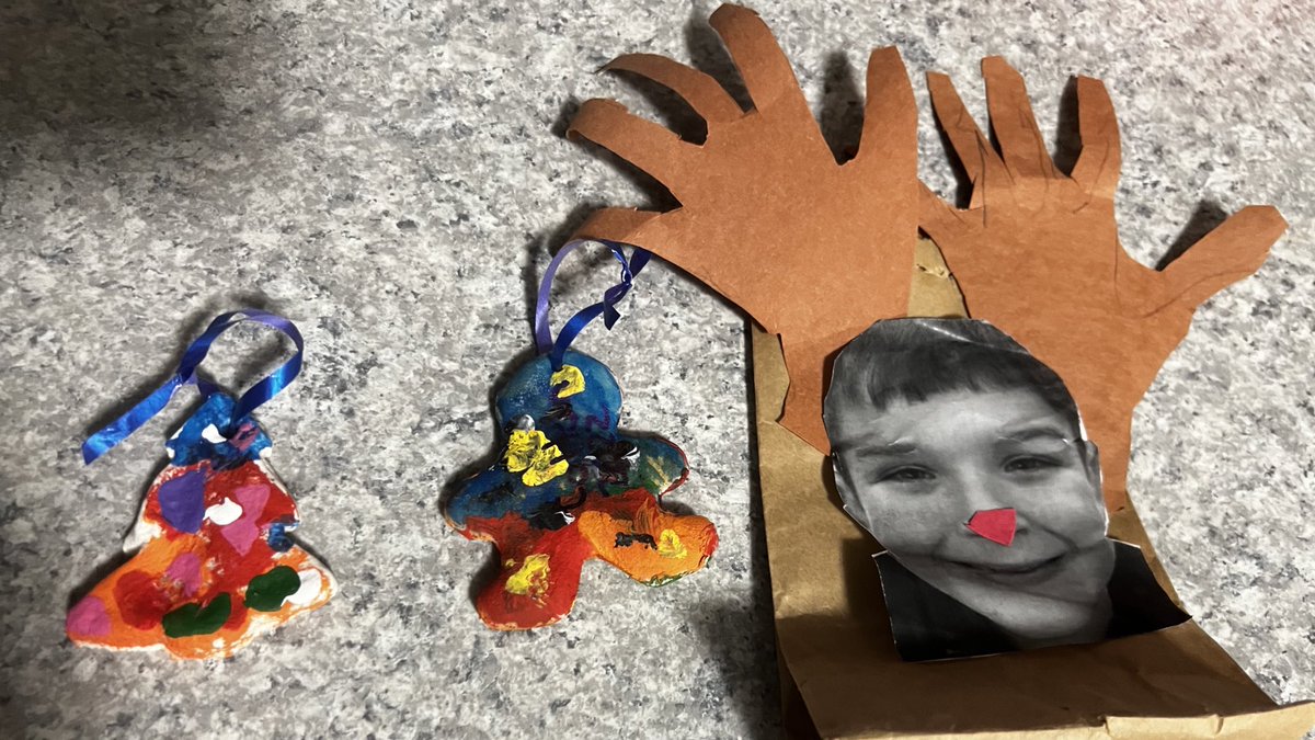 Mich3lll3s's tweet photo. The best Christmas gifts I could ever get ♥️💙 https://t.co/5yq95QOeDy
