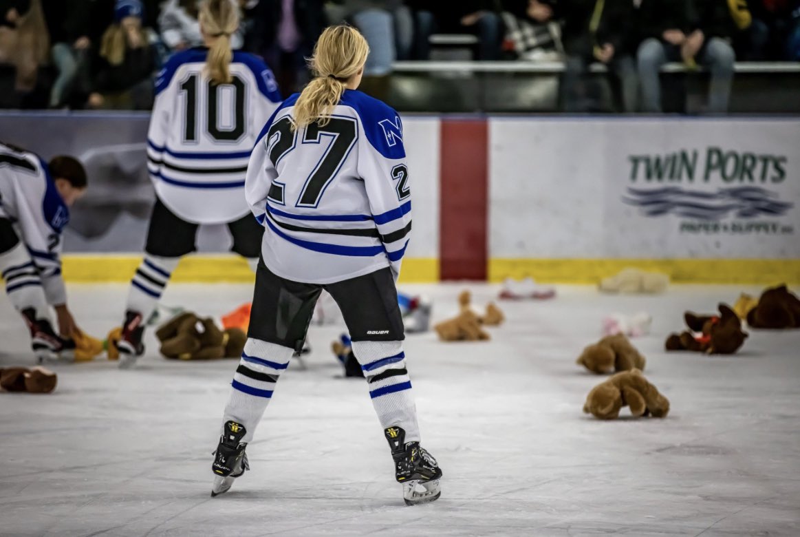 The Hibbing and Mirage programs would like to thank all of our friends and families for helping us make a difference in our community this holiday season! Life is much bigger than hockey, but hockey can sure make a big difference!🧸

#TeddyToss 

📸 <a href="/FreewayNorth/">Freeway North Photography</a>