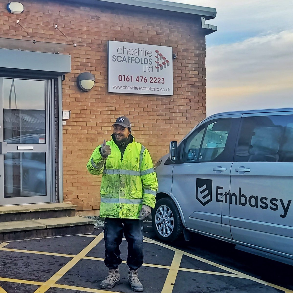 EmbassyVillage's tweet photo. It’s a pleasure to once again partner with the wonderful team at @CheshScaffolds this time to see Jay into a full time job. Jay, well done mate, you’re smashing it! 👏👏👏 https://t.co/TBucJW1rou